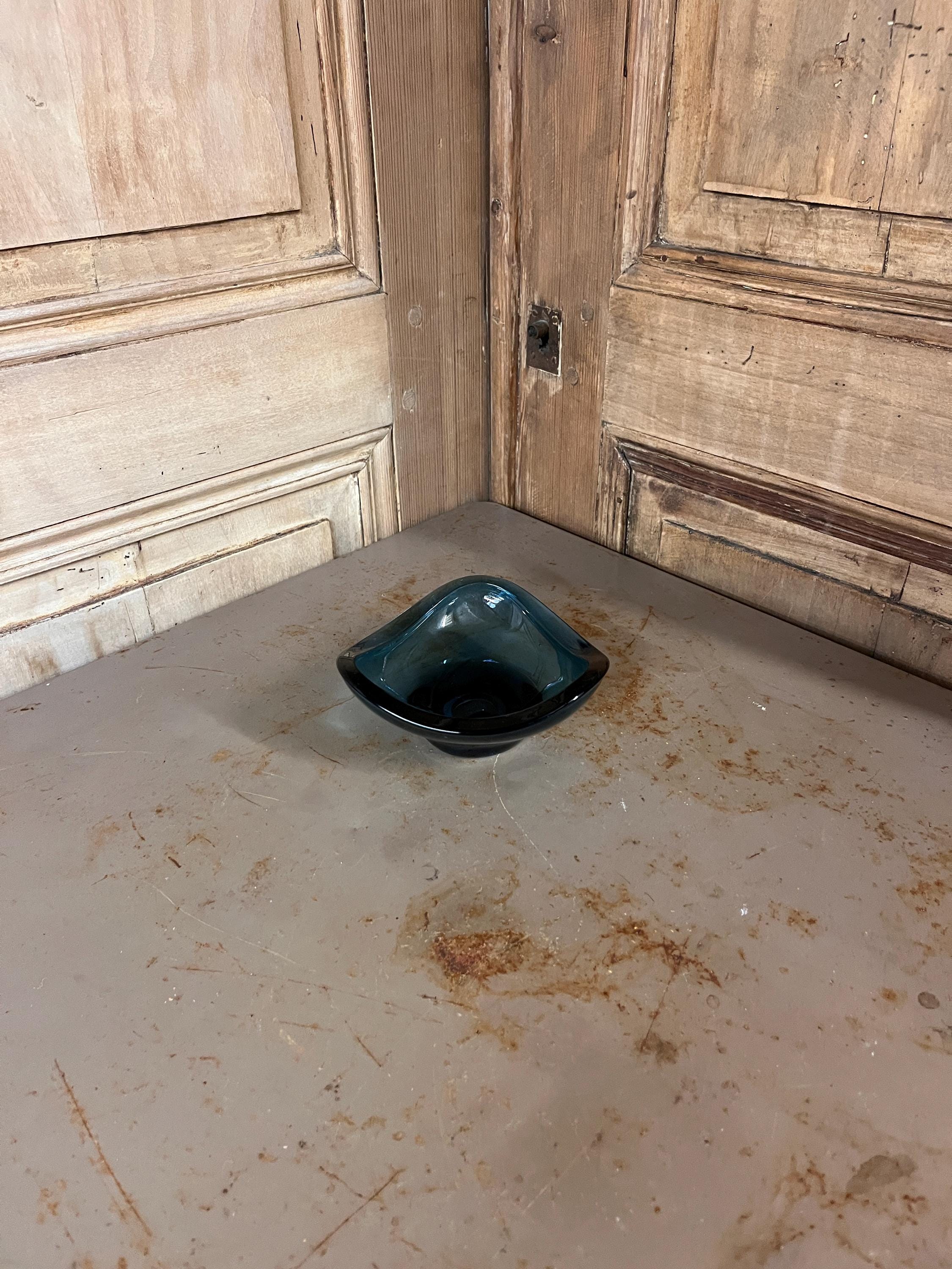 Cendrier Vide-Poches en Verre de Murano Bleu Canard – Forme Vague – Italie 60/70