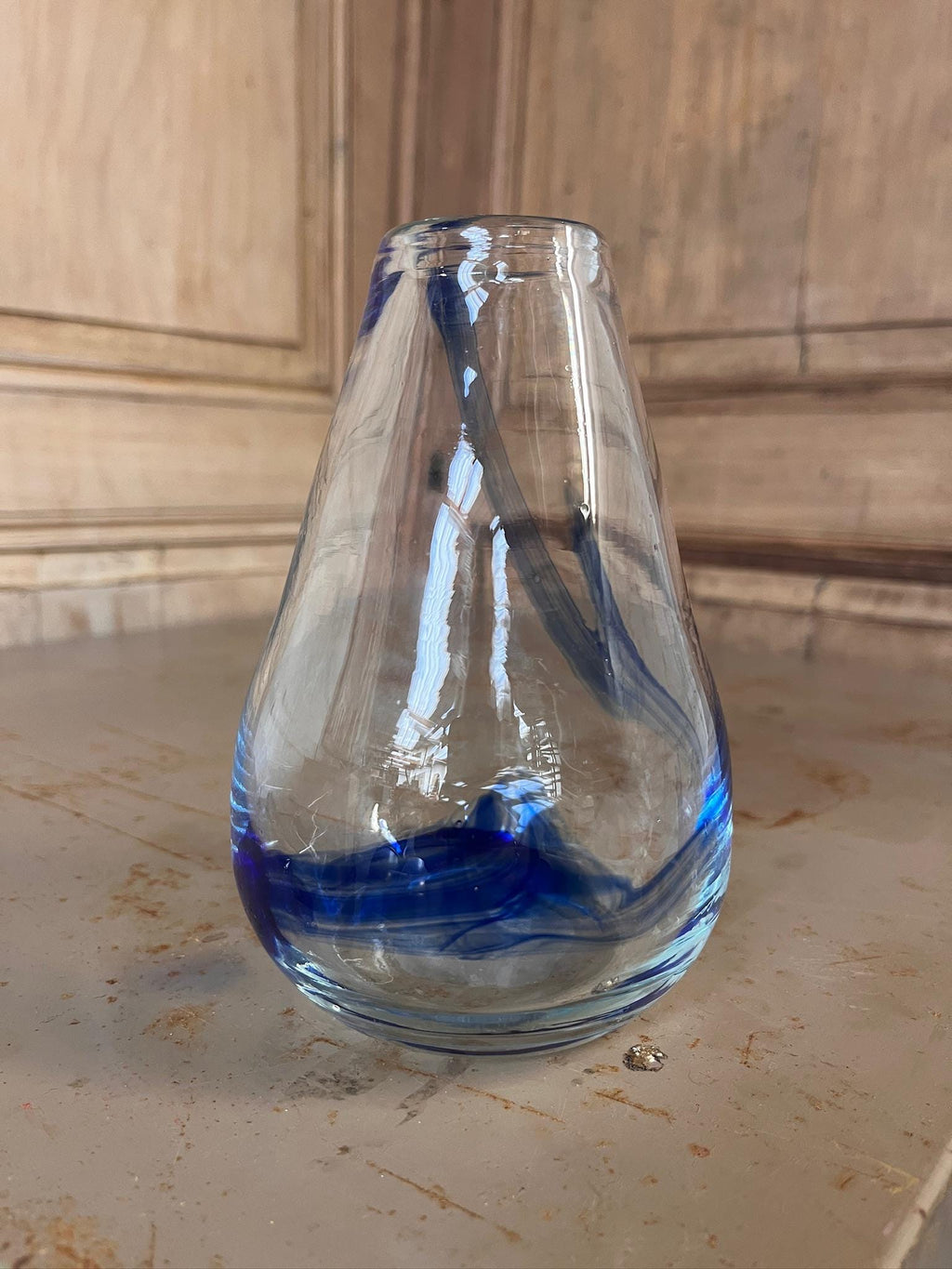 Vase en Verre Soufflé Bouche – Spirale Bleue – Style Mid-Century -